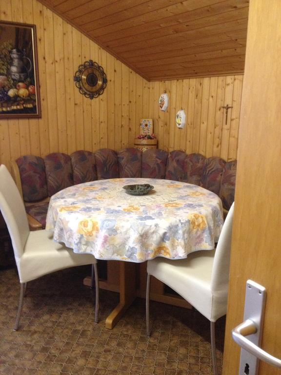 Staldenried Ferienwohnung Rum bild